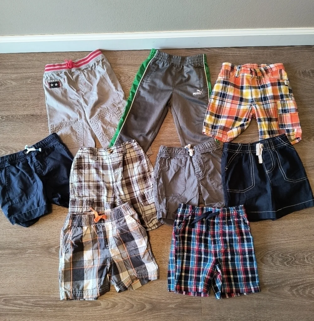 Boys Huge Lot of 47 size 18 Months Clothing, Shorts, Tshirts, Sweaters EUC